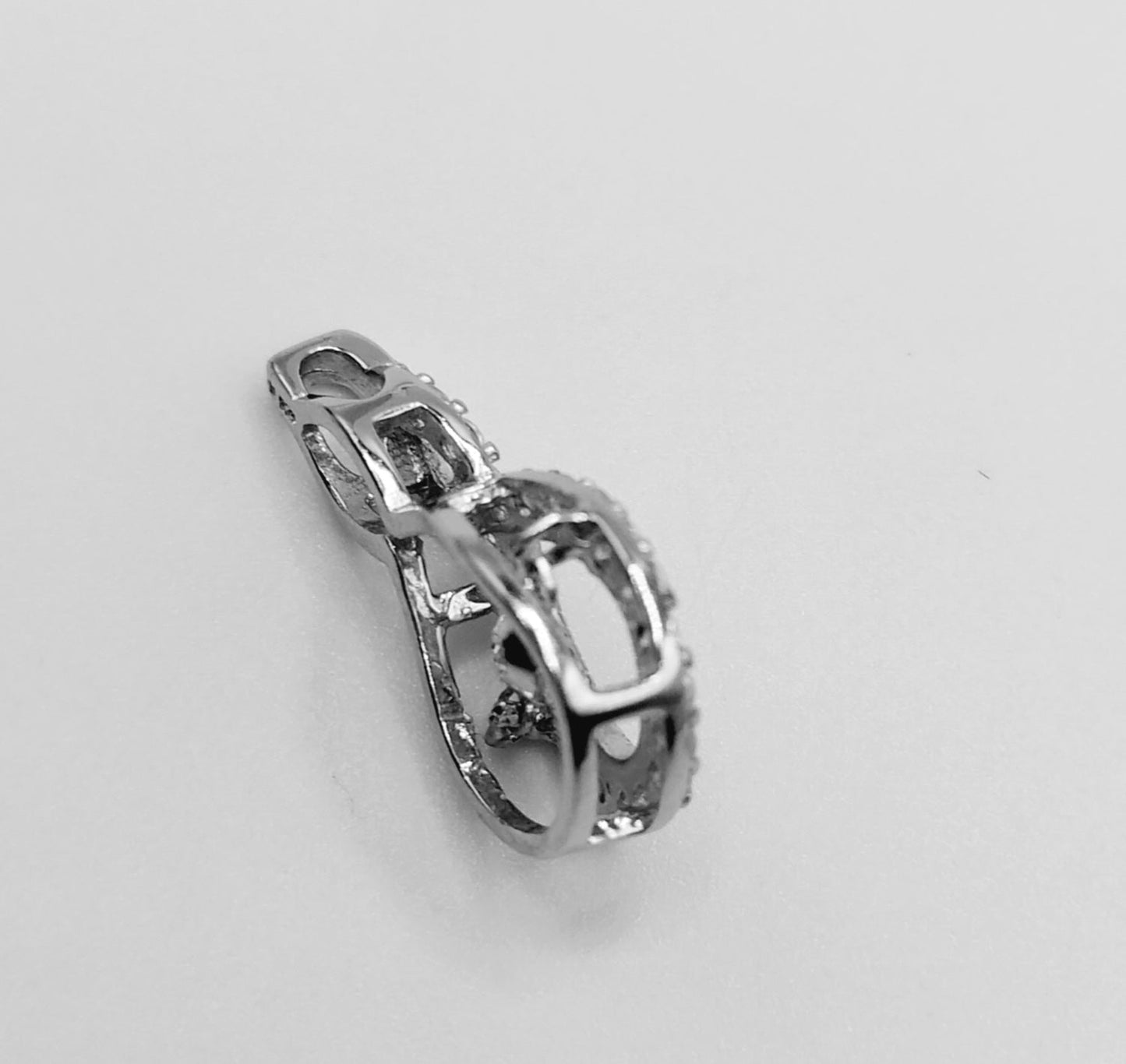 Infinity Style Pendant Silver 925 and Cubic Zirconia Stones