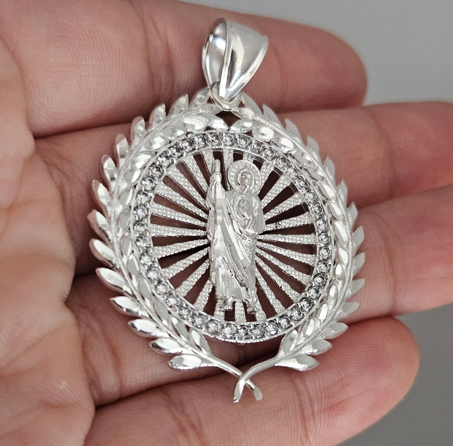 Saint Jude Laurel Wreath Round Pendant Silver San Judas Dije de Plata 925