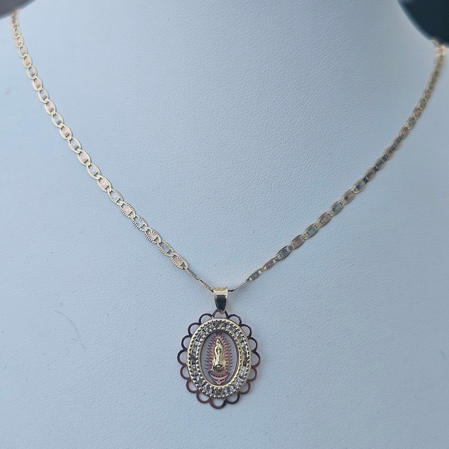 14K Virgin Mary Necklace 18" L Multicolor Chain