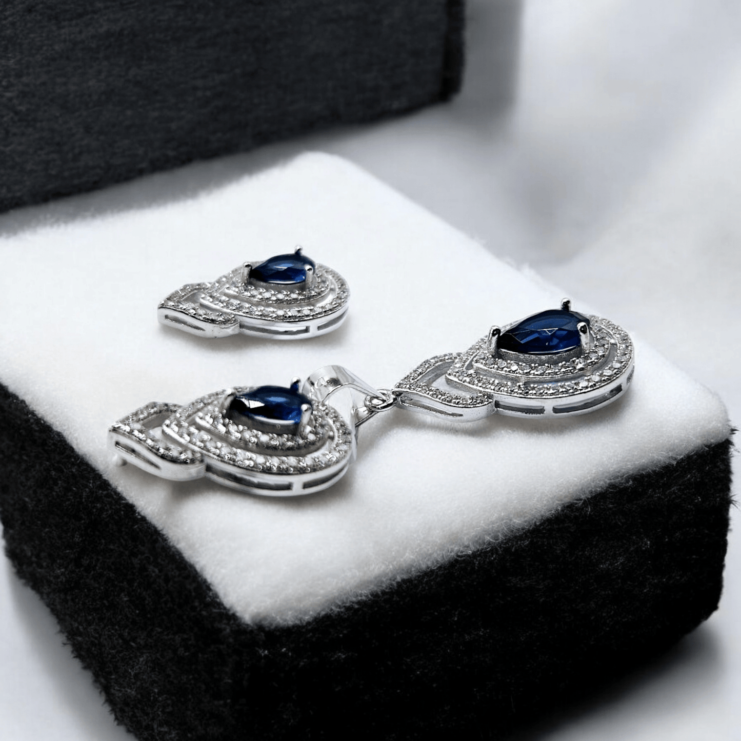 Stylish Saphire and White Cubic Zirconia Stones 2 - pc Silver Jewelry Set