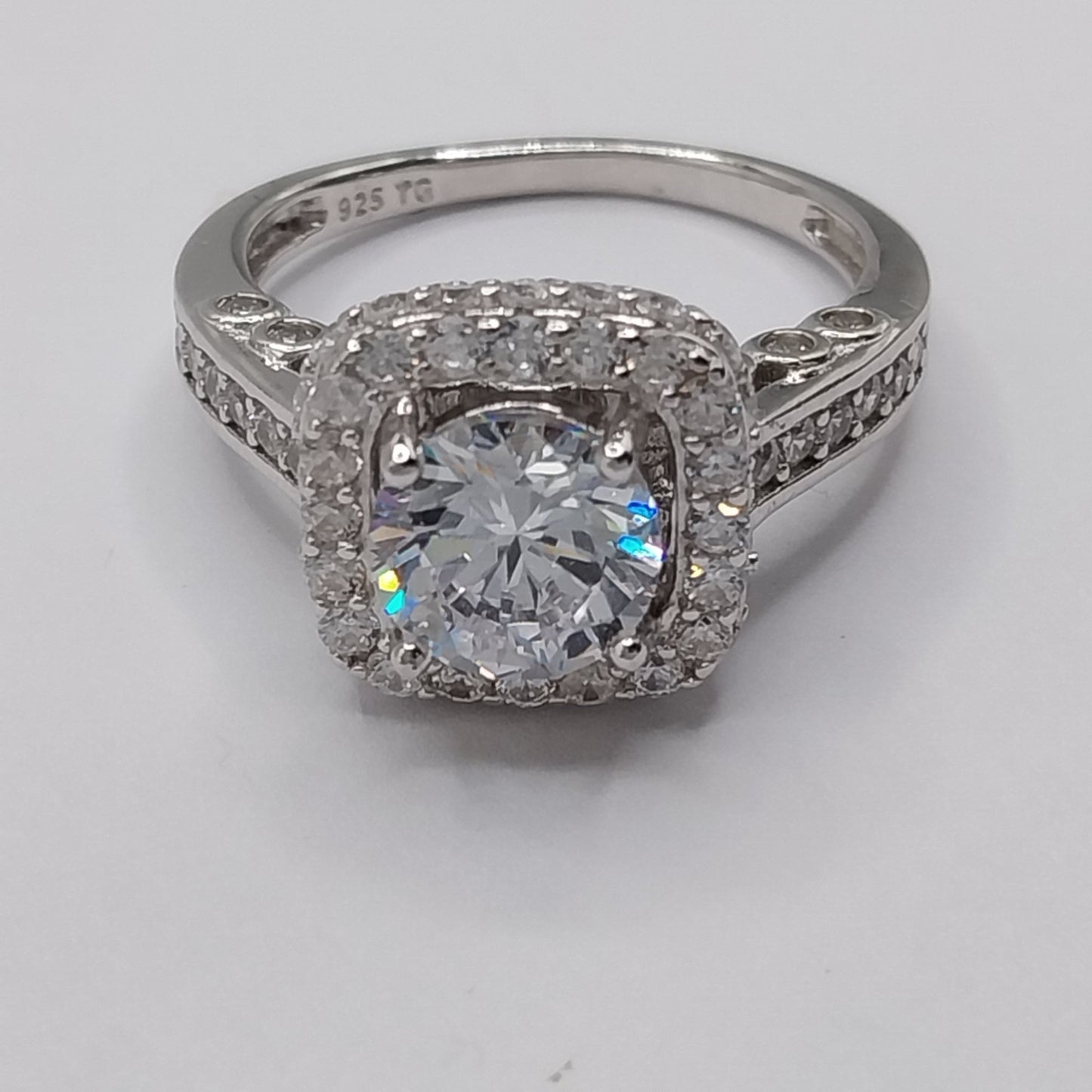 Round Princess - Cut Cubic Zirconia Stones Ring 925 Silver