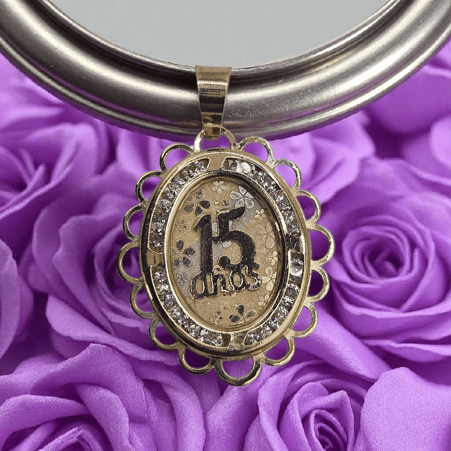 14K Gold 15 Años Pendant