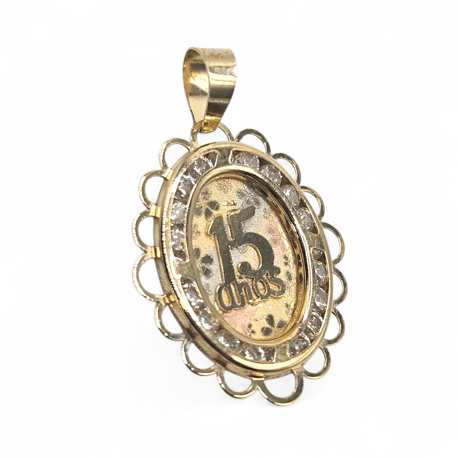 14K Gold 15 Años Pendant