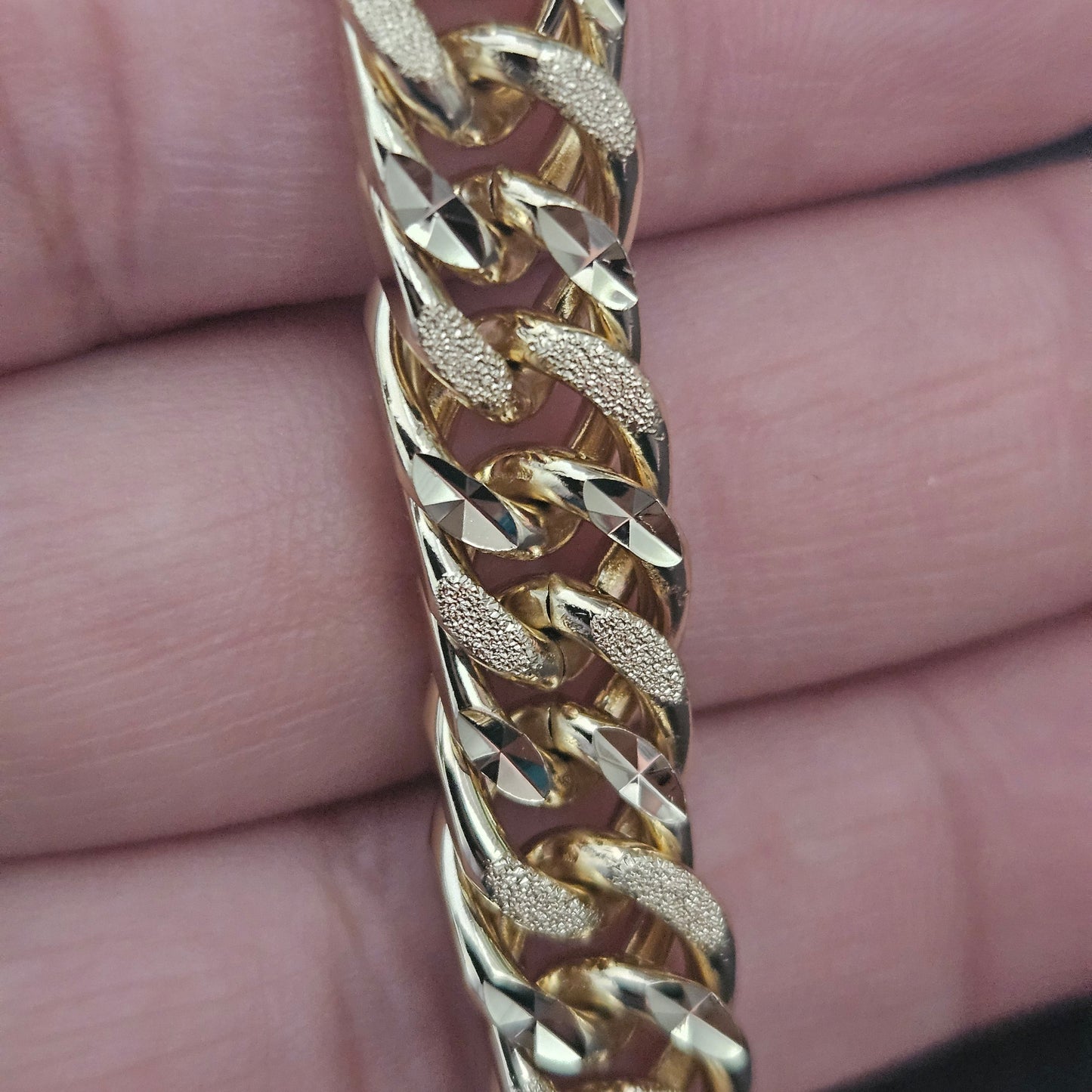 14K Gold Plated Bracelet Solid Fancy Design with Diamond Cut 8"L