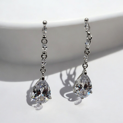 Elegantes pendientes colgantes de plata