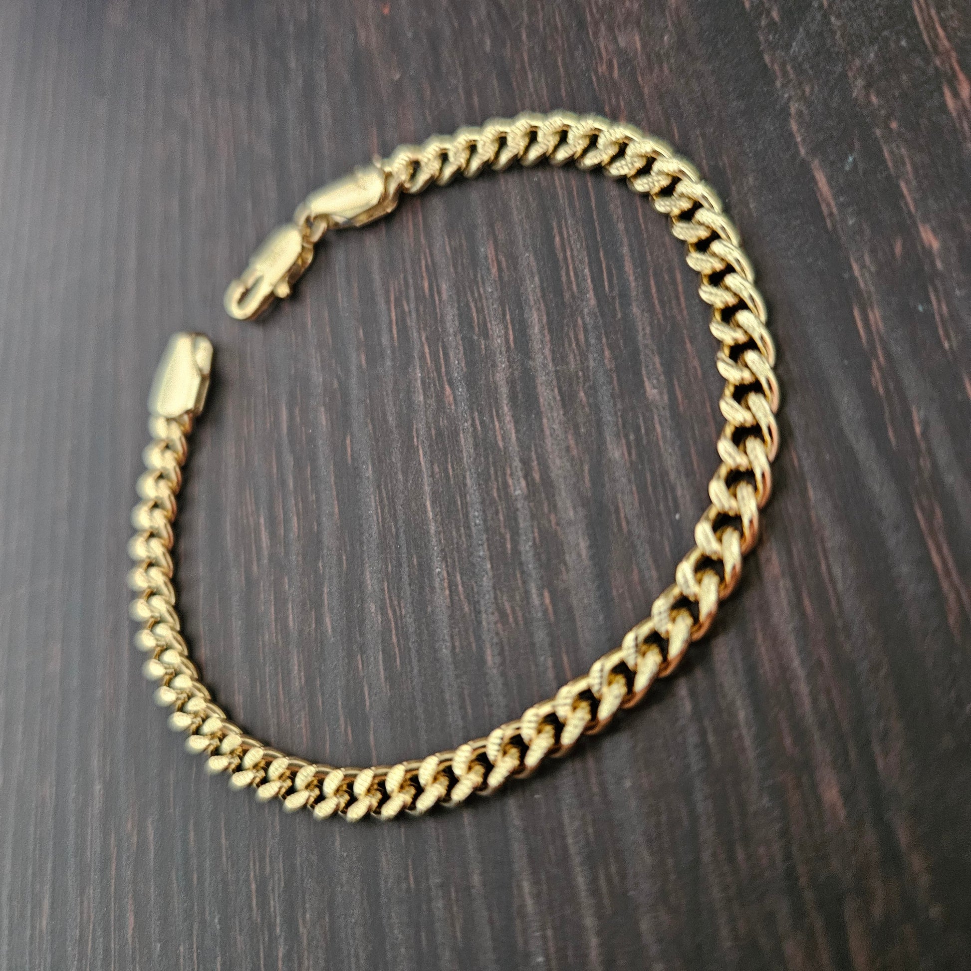 Diamond Cut Link 14k Gold Plated Bracelet 7"Long
