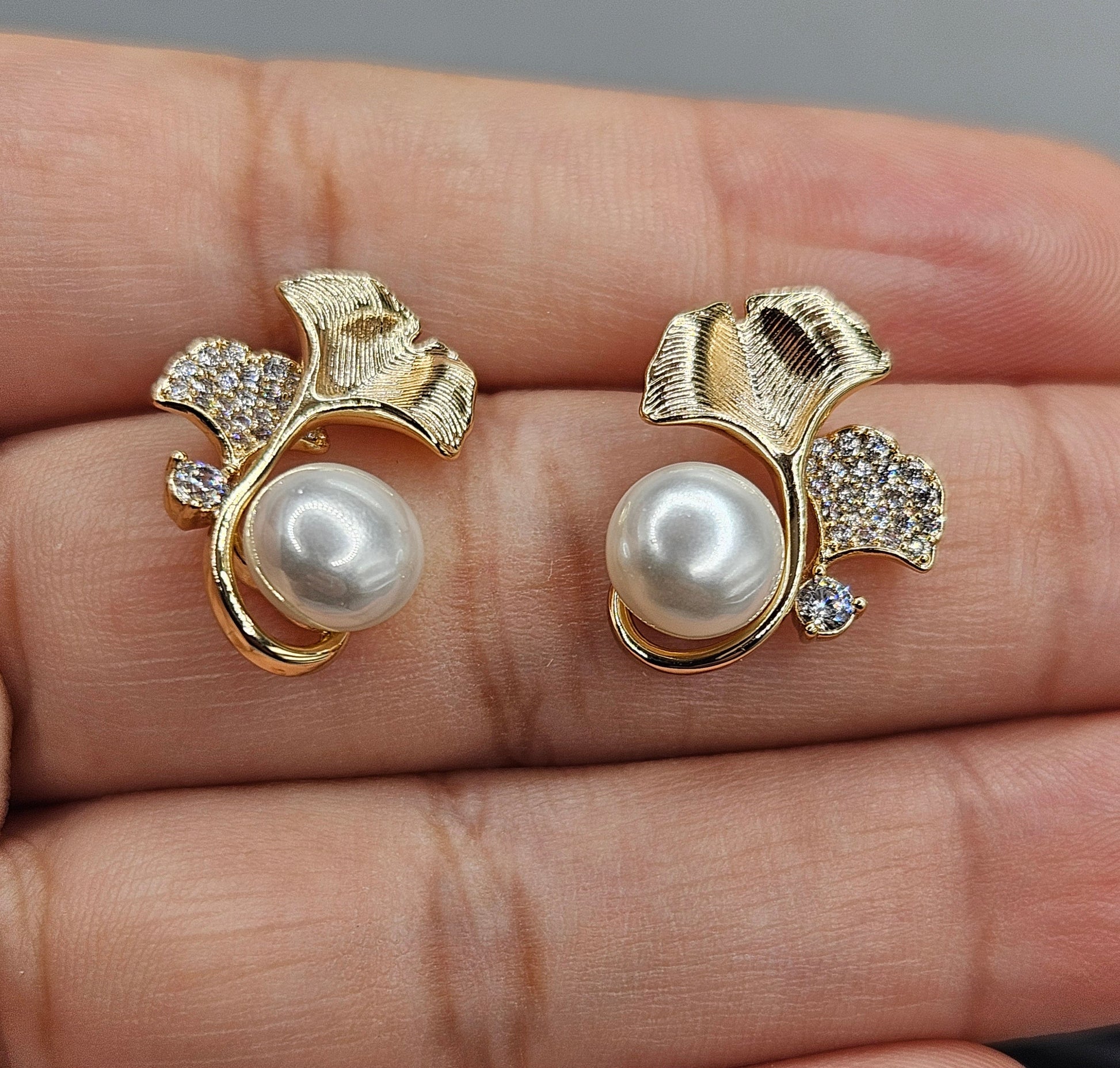 Flower and Pearl Stud Earrings 14k Gold Plated