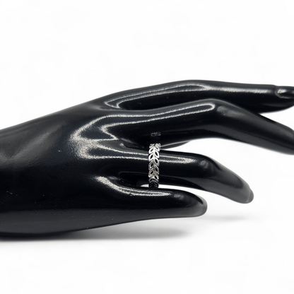 Infinite Leaf Design Silver 925 Ring