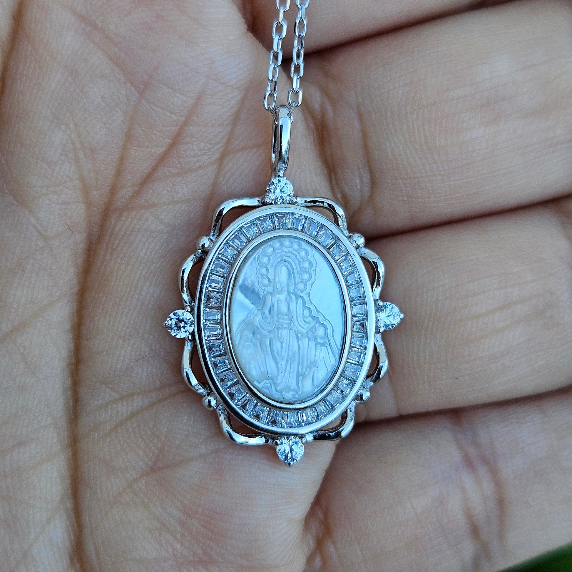 La Milagrosa Necklace Silver 925, Miraculous Virgin Pearl Engraved 16" L Rollo Link Chain