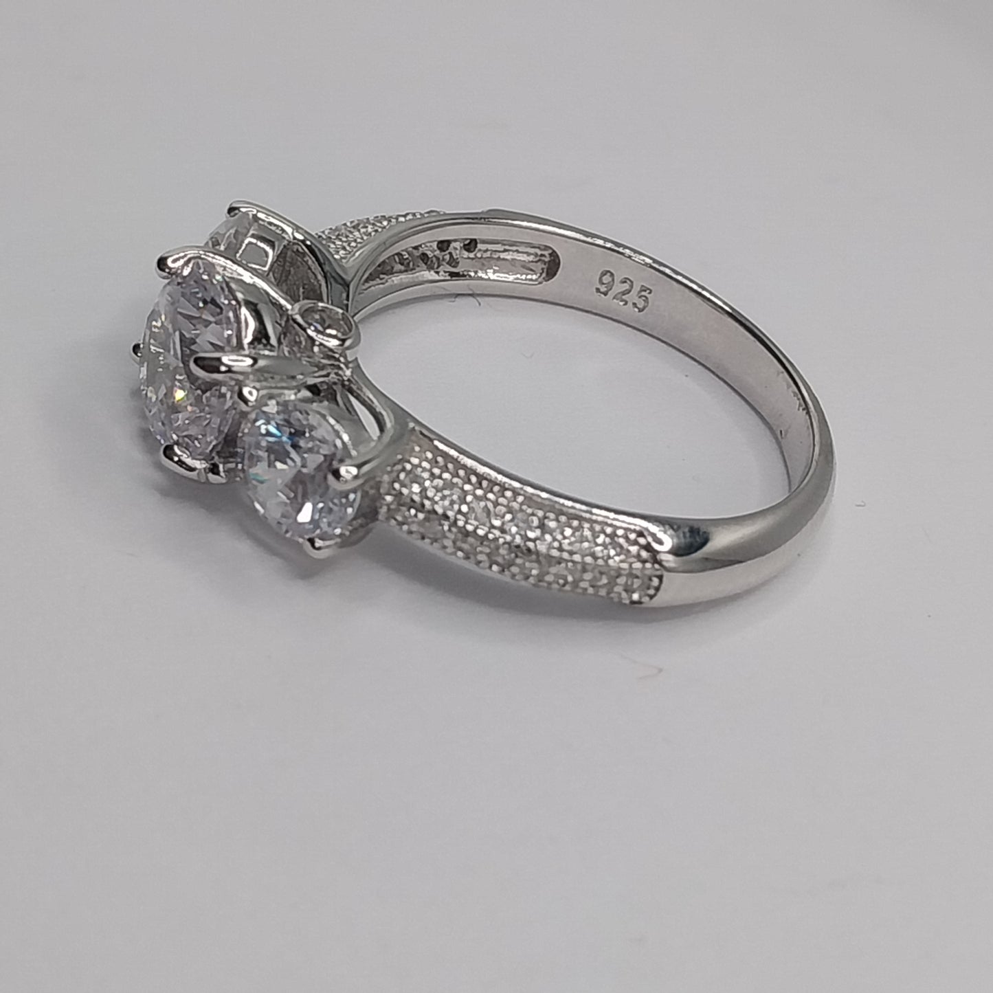 Three Round Cut Cubic Zirconia Engagement Ring 925 Silver